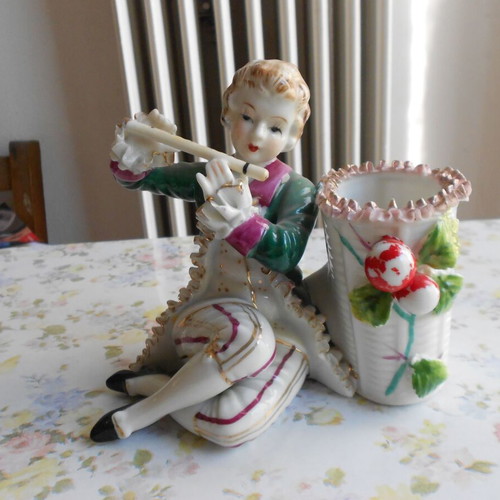 Vintage home decor like new