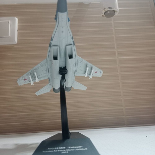 MIG-29 SMT Fulcrum Model Airplane Scale 1/100 New