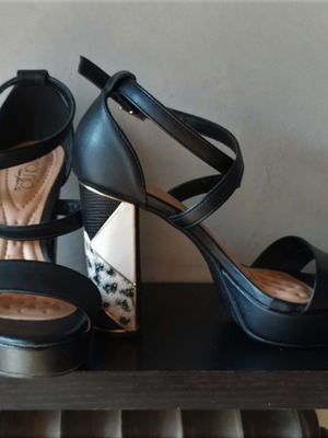 Beira Rio sandals used, black, 10cm heel, size 37