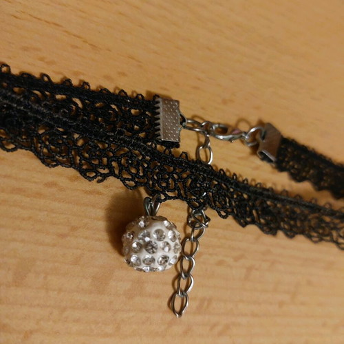 Black lace choker with white hanging rhinestone ball new