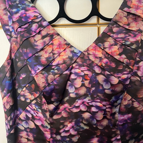 Coast dress with floral pattern like new, size 16