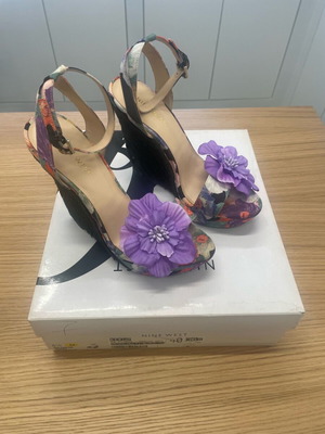 Nine West πλατφόρμες