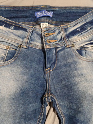 Bershka women's jeans size M like new