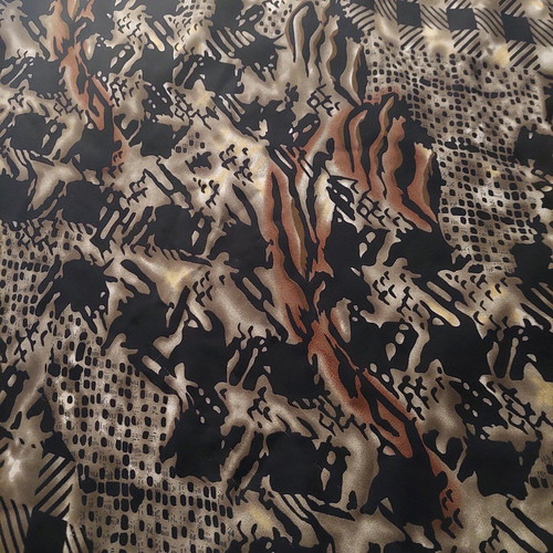 Women's skirt long like new, brown with pattern size 5