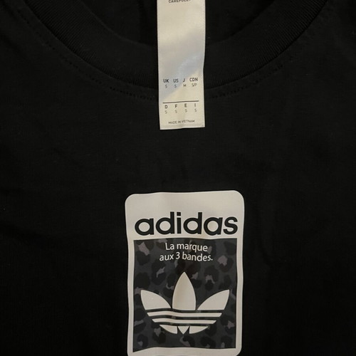 Adidas shirt like new, size M, black and white