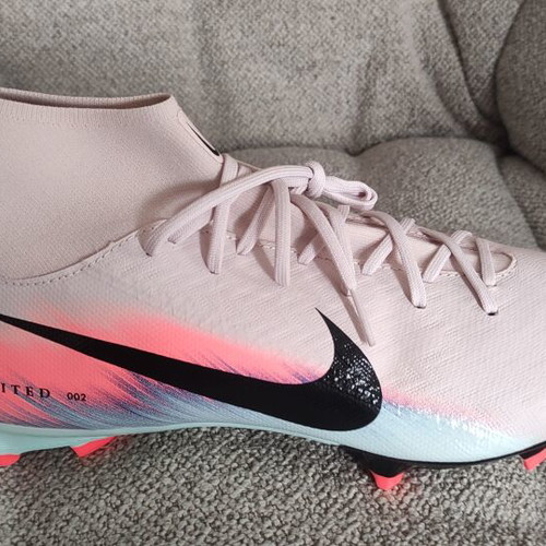 Nike Air Zoom Mercurial Superfly X Academy FG/MG football boots, pink