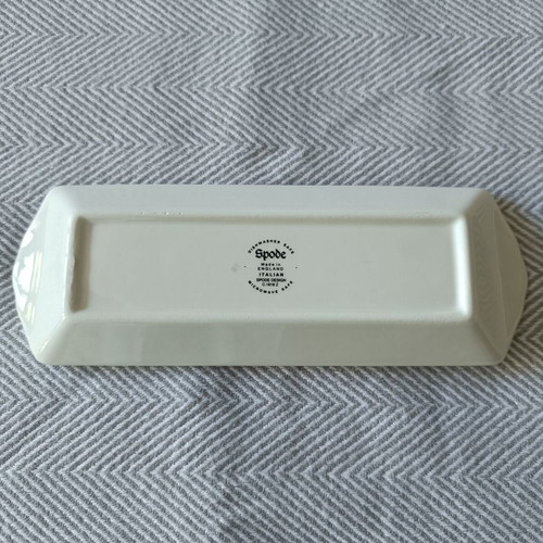Small English porcelain dish like new, Italian design