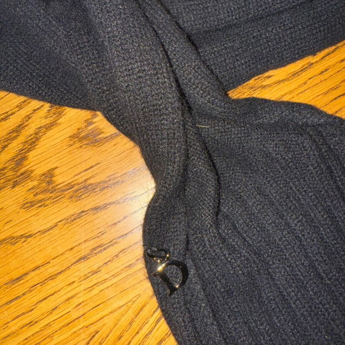 Dior cashmere scarf and gloves like new, black with free hat