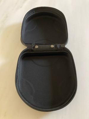 Semi-rigid portable CD box as new