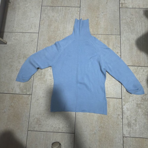 Knit used blue sweater size M