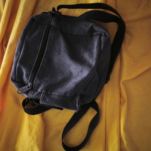 Shoulder bag used, gray