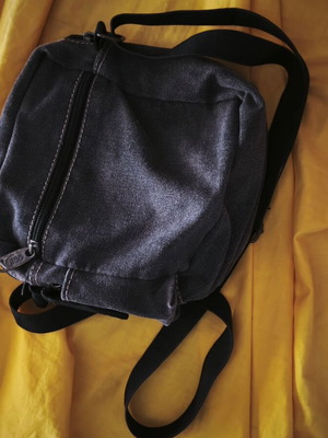 Shoulder bag used, gray