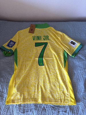 Brazil Home Jersey 2026 Vini Jr. #7 Large new official replica