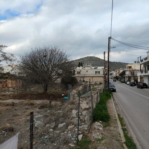 Οικόπεδο γωνιακό 2 στρεμμάτων στην Παλούκια Σαλαμίνας εντός σχεδίου