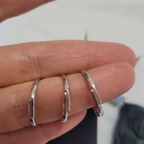 Avon set of 3 adjustable rings