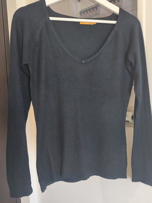 Black thin knit women's sweater with V-neck and long sleeves