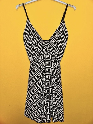 Women's dress new, black and white, size M