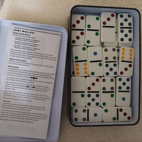 Domino like new