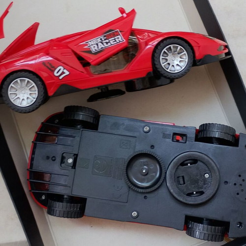 Remote control cars used, set of two without controllers