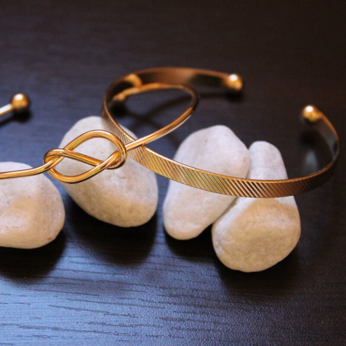 Bracelet set new handcuff style