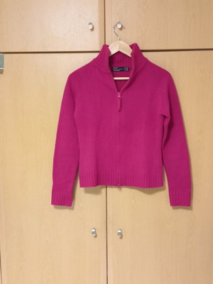Zara cardigan fuchsia size S like new, wool acrylic