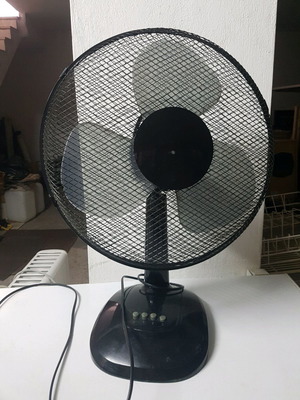 Επιτραπέζιος ανεμιστήρας μεταχειρισμένος 65 cm