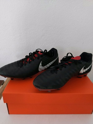 Nike Tiempo Legend 7 Pro football shoes used, size 42.5, black red