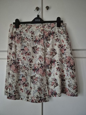 Silk Floral Skirt like new, size XL 42 14, buttoned waist