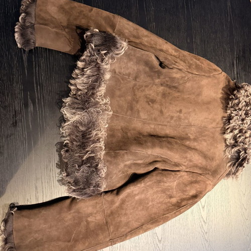 Shearling leather jacket like new, brown, warm and stylish