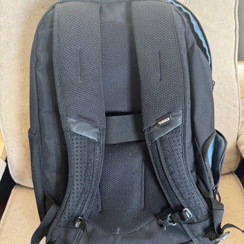 Thule Laptop Bag 20L Like New