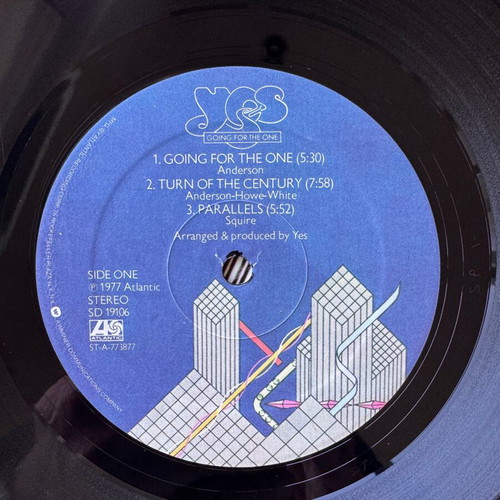 Yes Going For The One LP used, 1st US 1977 edition, rock