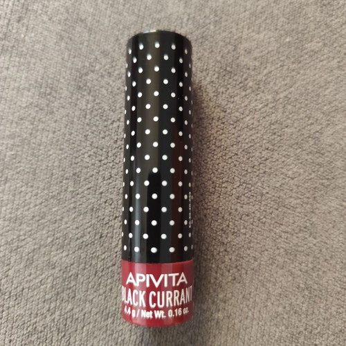 Lip Balm Apivita Black Currant new