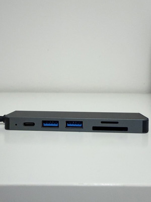 USB-C Hub 6-in-1 με HDMI, USB 3.0 και Card Reader καινούργιο