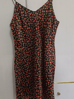 Nightgown satin with adjustable pockets like new, black and red