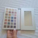 Makeup case new, practical and easy to use