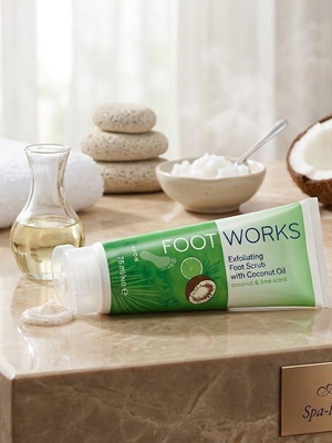 Avon Foot Works Exfoliating Foot Scrub with Coconut Oil & Lime 75ml