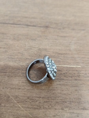 Ring no 12 like new