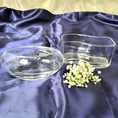 Set of 2 Minimal Crystal Bowls Vases like new (20cm)