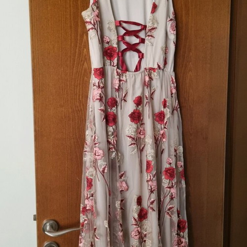 Floral dress Shine 2gether like new, adjustable medium to large