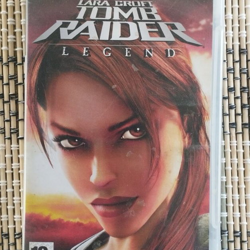 Lara Croft Tomb Raider Legend PSP game