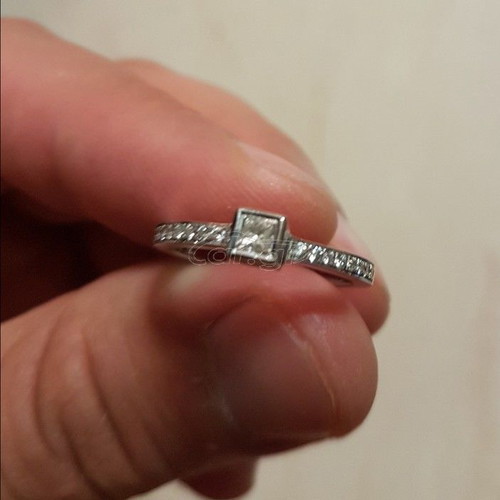 Ring new with certification, carats, special order square stone