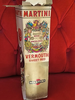 Vintage Martini & Rossi Rosso Vermouth 1969 sealed, used