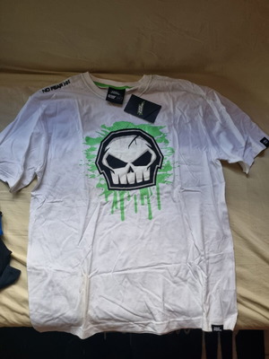 No Fear T-shirt new, men's large, white