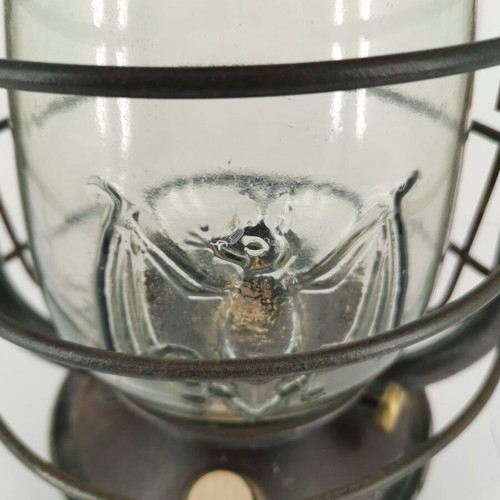 Storm lantern used “bat” design