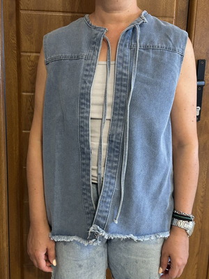 Trendyol sleeveless jean jacket, size L, blue