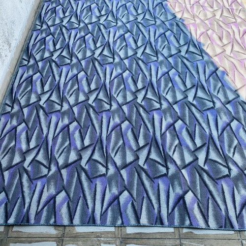 Unused anti-slip carpet rug, 3x2 meters