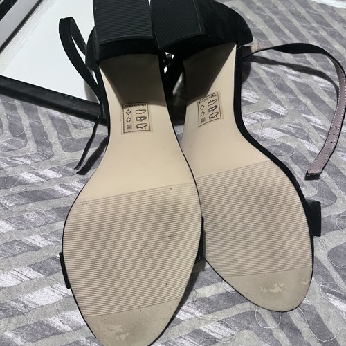 Steve Madden classic women's sandals size 38 like new, black