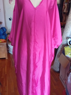Satin caftan, fuchsia, XL, front opening, open shoulders