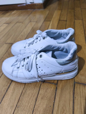 Luigi sneakers white with silver details used, size 39