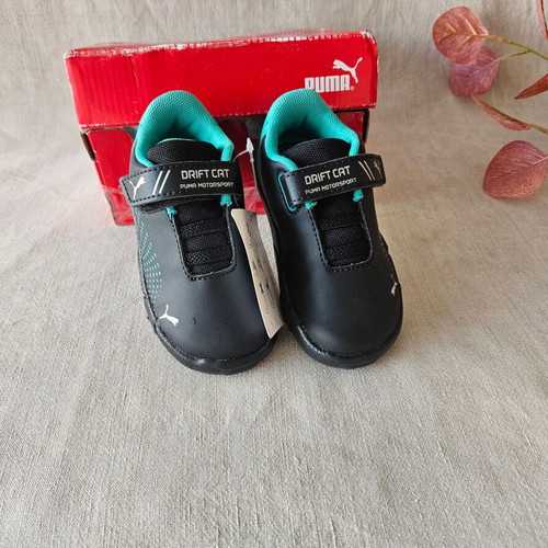 Puma Mercedes-AMG Petronas Drift Cat kids sneakers size 21, black and turquoise